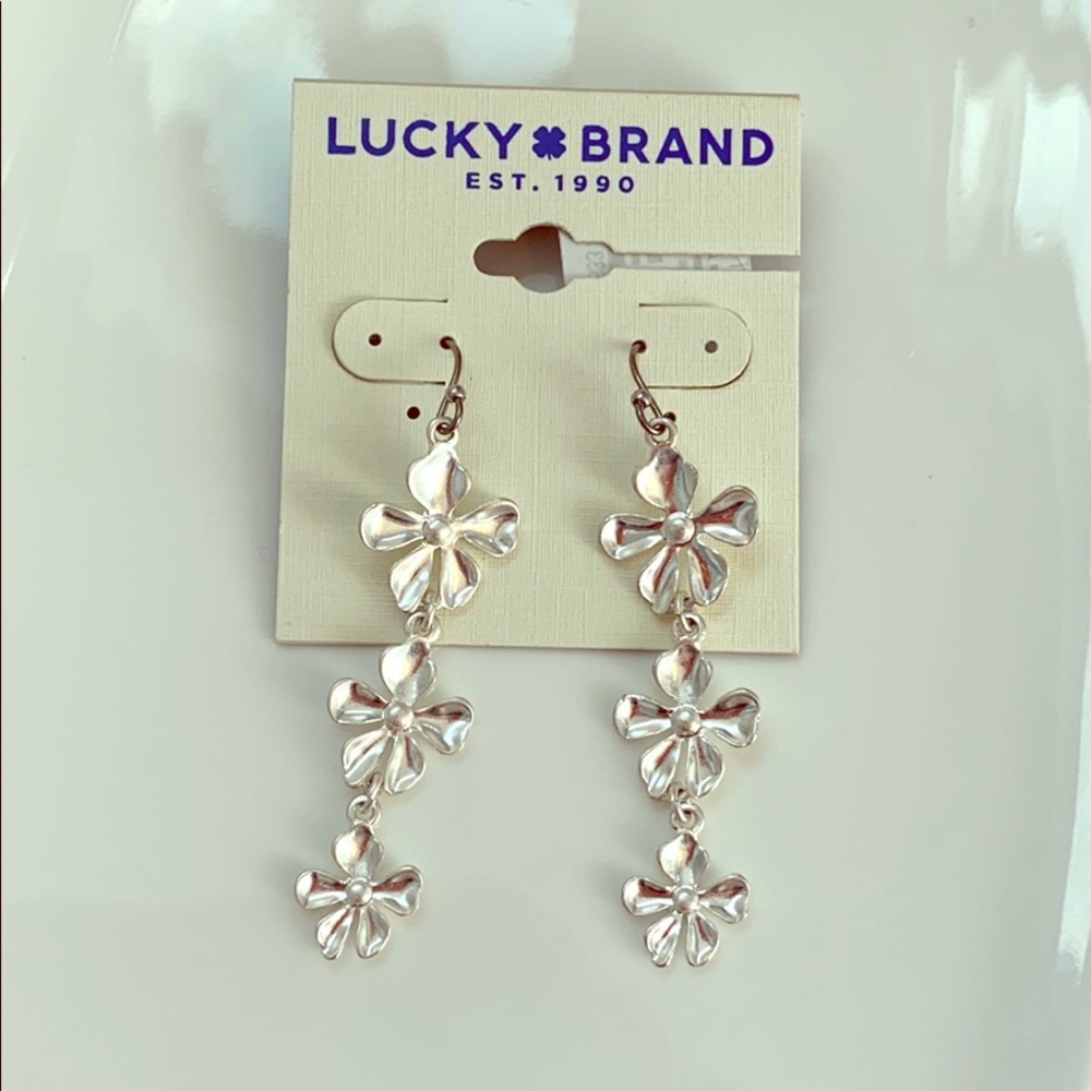 ❌SOLD❌ ✨NWT Lucky Brand Silver Floral Drop Earrings